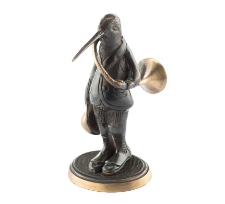 Statuette bécasse avec trompe de chasse en bronze